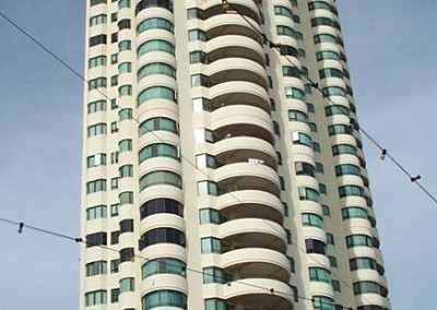 Silverton Condominium (1997)